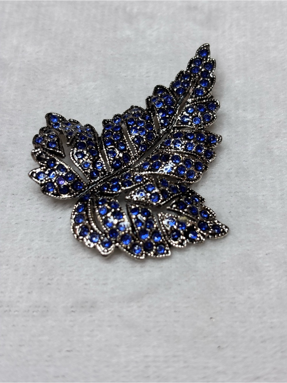 Vintage Cobalt Blue Rhinestone Maple Leaf Brooch Silver Tone